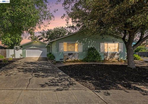 1503 Bluebell Ct, Livermore, CA, 94551-1240 | Card Image