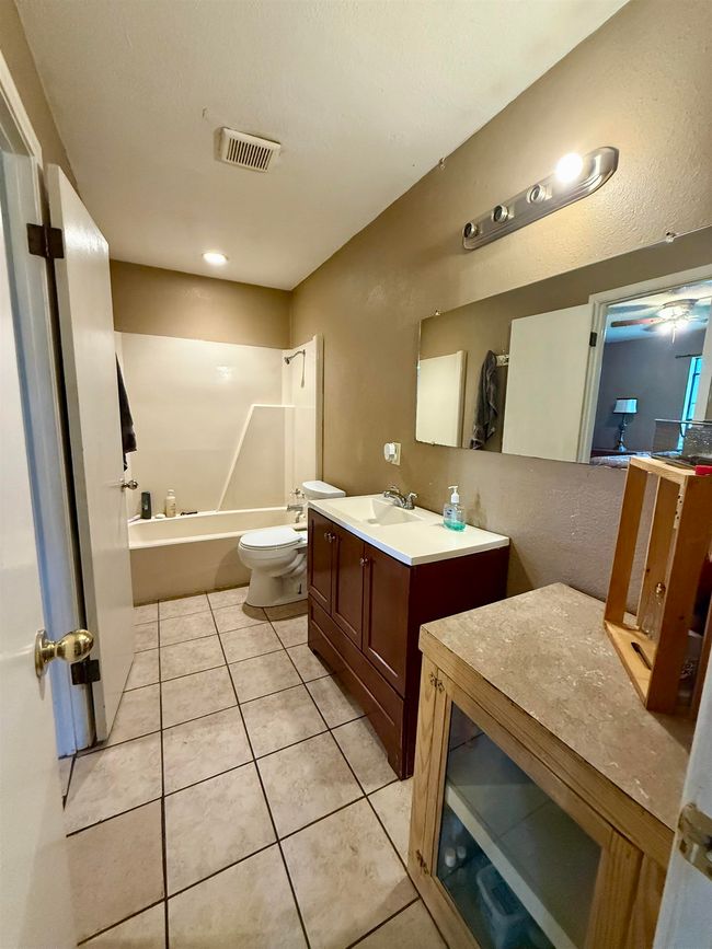 197 Osborne, House other with 3 bedrooms, 2 bathrooms and null parking in Bridge City TX | Image 10