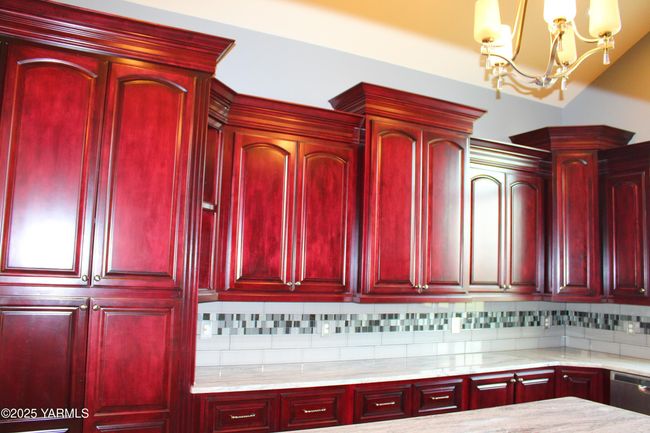 Kitchen | Image 9