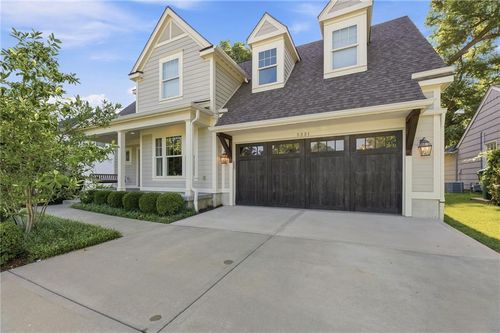 5331 Falmouth Rd, Fairway, KS, 66205-2656 | Card Image