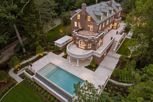 9 The Ledges Rd, Newton, MA, 02459-2072 | Card Image