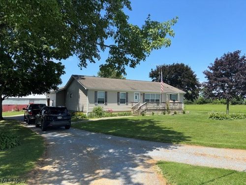 4661 Bushnell Campbell Rd, Fowler, OH, 44418-9784 | Card Image