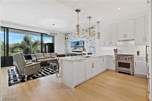 202-850 Central Ave, Naples, FL, 34102-6023 | Card Image