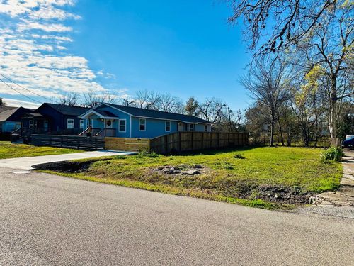 6610 Eastwood St, Houston, TX, 77021-4244 | Card Image