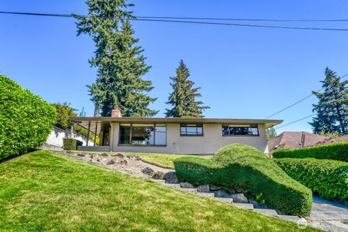 10012 Ne 22nd Street, Bellevue, WA, 98004 | Card Image