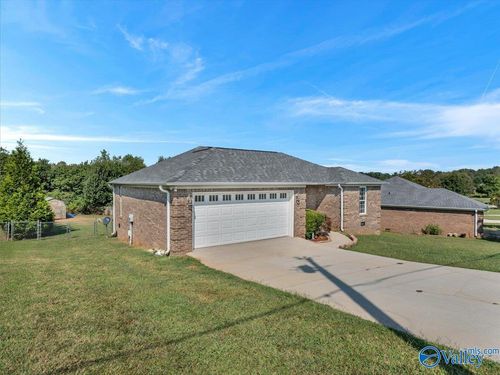 17695 Dement Rd, Athens, AL, 35611-8829 | Card Image