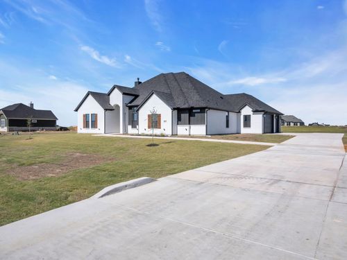 541 N Armstrong Rd, Venus, TX, 76084-4866 | Card Image
