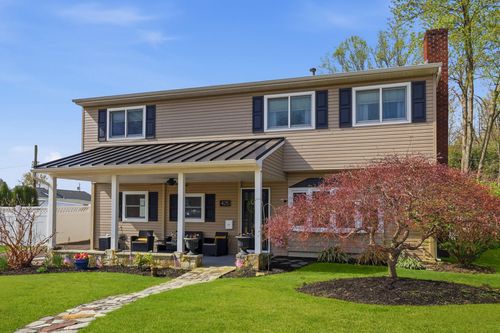 425 Austin Cir, FAIRLESS HILLS, PA, 19030-2100 | Card Image