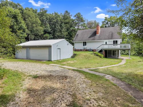 8484 Eaton Rd, Davisburg, MI, 48350-1502 | Card Image