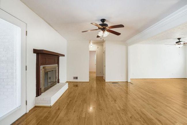 2223 Jay Ln Se, House other with 3 bedrooms, 3 bathrooms and 2 parking in Smyrna GA | Image 5