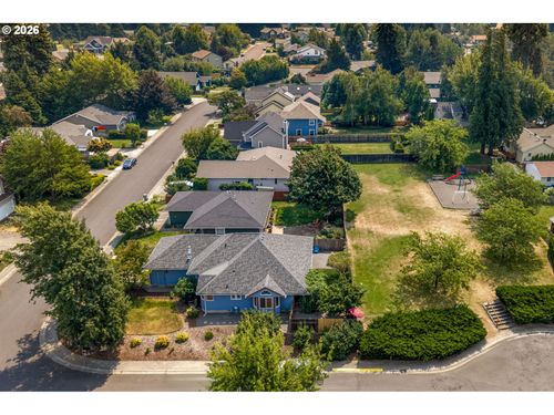 780 St Charles Place Rd, Hood River, OR, 97031-8785 | Card Image