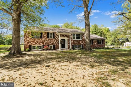 39 Holly Ln, Pilesgrove, NJ, 08098-2409 | Card Image