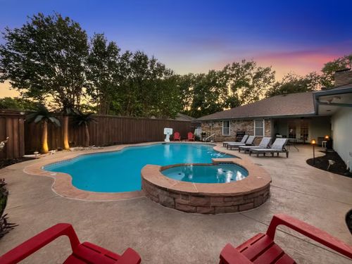 806 Westminster Dr, Richardson, TX, 75081-3143 | Card Image