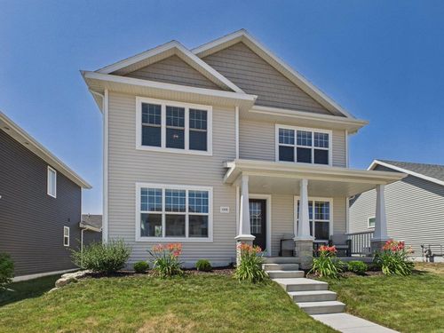 1232 Orchid Petal Dr, SUN PRAIRIE, WI, 53590 | Card Image