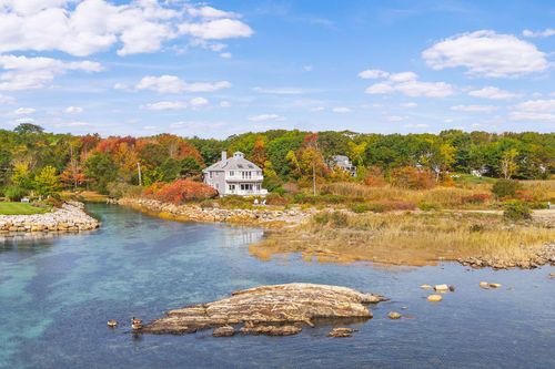15 Meadow Road, York, ME, 03902 | Card Image