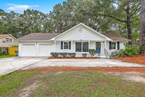 8004 Malden Ave, North Charleston, SC, 29420-8941 | Card Image