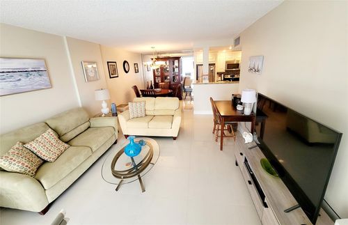 apt-509-1009 N Ocean Blvd, Pompano Beach, FL, 33062-4037 | Card Image