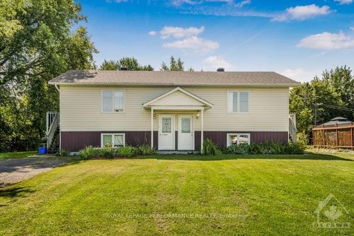 {{alt}} | Card Image