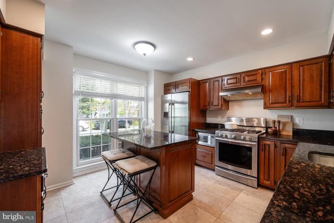 4616 Arlington Blvd, Townhouse with 4 bedrooms, 4 bathrooms and null parking in ARLINGTON VA | Image 9