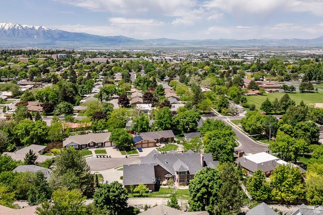 Aerial view of residential area with a mountain backdrop | Image 106