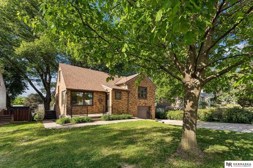 4839 Pine St, Omaha, NE, 68106-2533 | Card Image