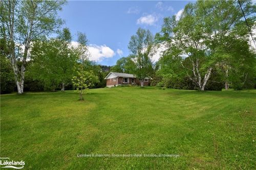 24 John St, Sundridge, ON, P0A | Card Image