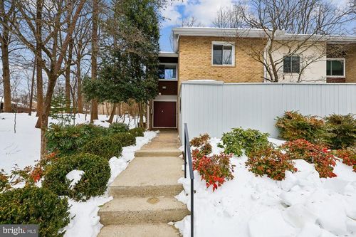 318 New Mark Esplanade, ROCKVILLE, MD, 20850-2734 | Card Image