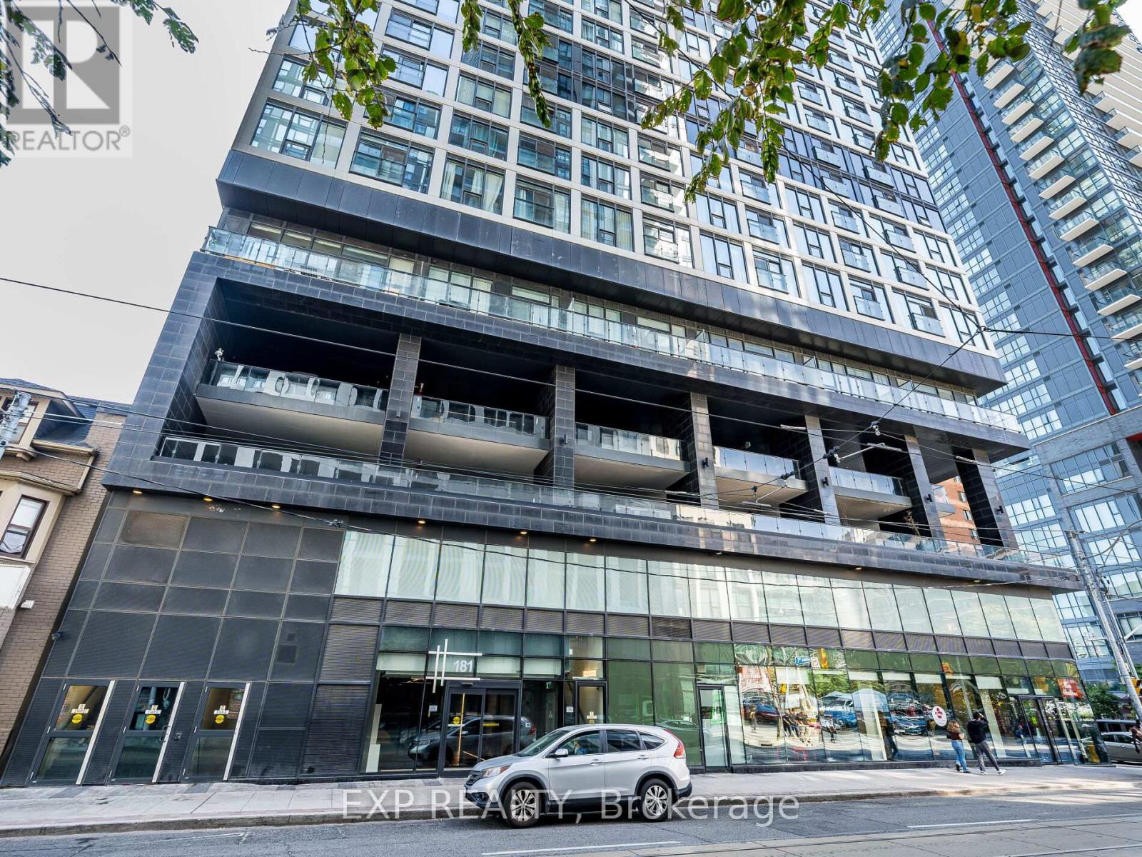Residential in Toronto (Moss Park) 2