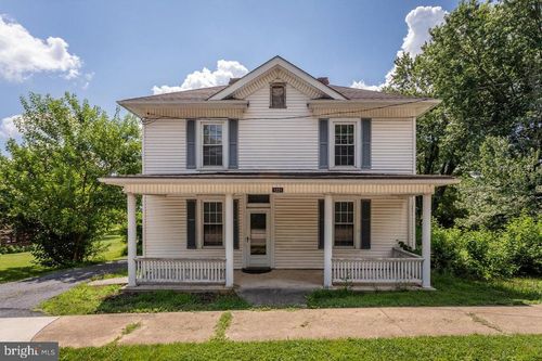 1221 Keezletown Rd, WEYERS CAVE, VA, 24486-2318 | Card Image