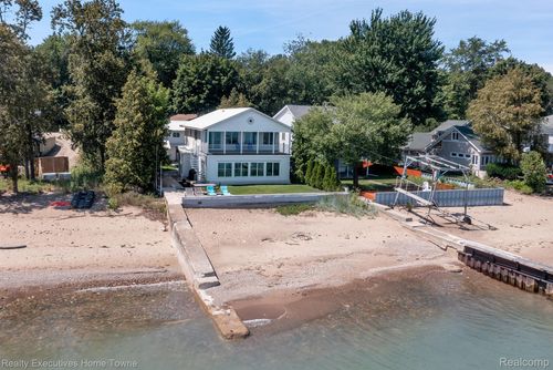 7758 Rest Haven Ct, Lakeport, MI, 48059-1650 | Card Image