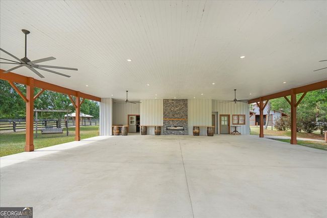 1330 Sr 110, Home with 6 bedrooms, 3 bathrooms and null parking in Waynesville GA | Image 6