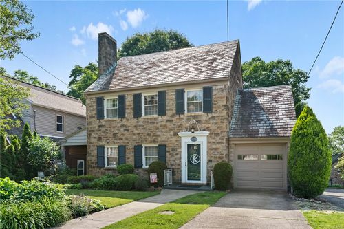 517 Keystone Dr, New Kensington, PA, 15068-5919 | Card Image