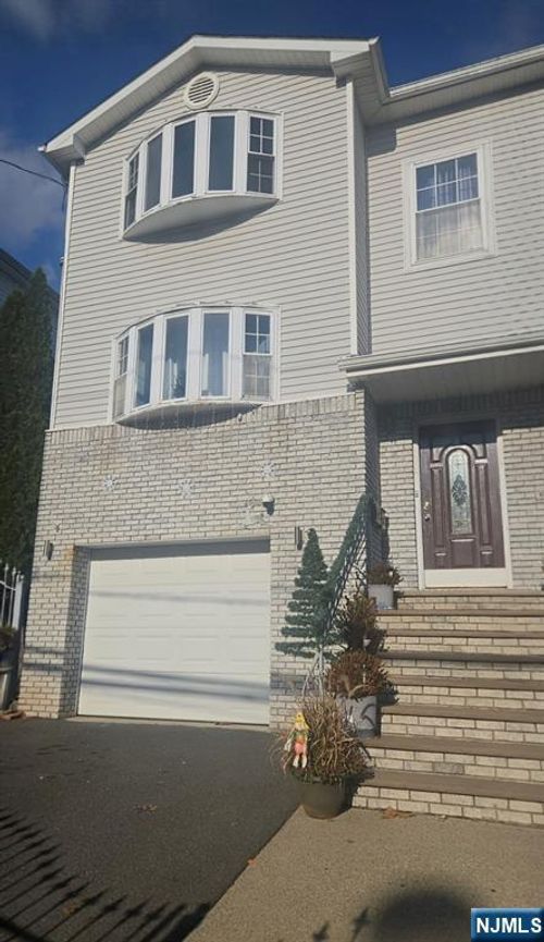 2-201 Abington Ave, Newark, NJ, 07107-2605 | Card Image