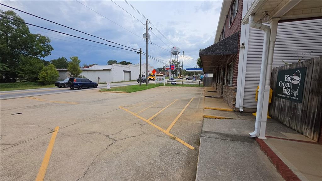 Commercial Lease in Hoschton 2
