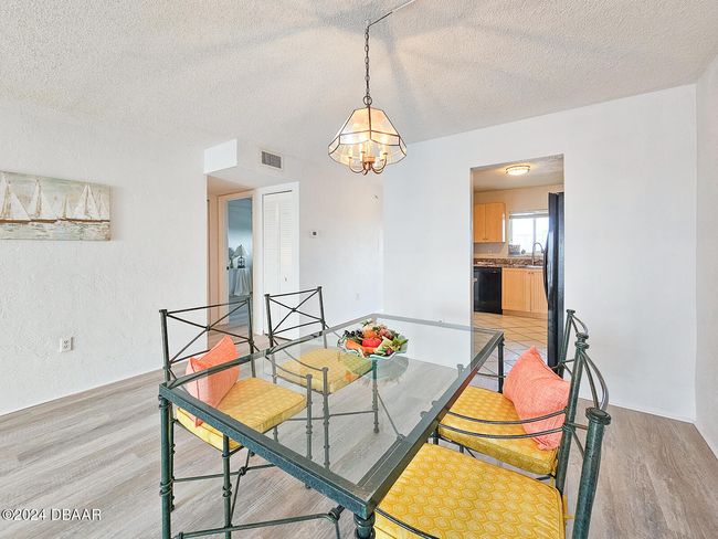 APT-404 - 3606 S Peninsula Dr, Condo with 2 bedrooms, 2 bathrooms and null parking in PORT ORANGE FL | Image 6