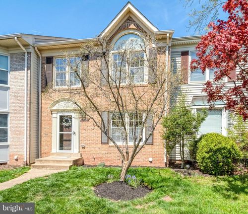 5216 Stoney Branch Ct, CENTREVILLE, VA, 20120-1300 | Card Image