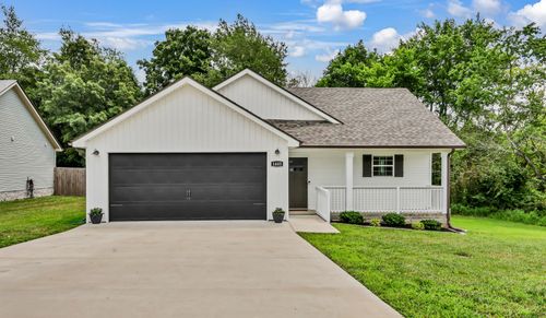 1405 Fredrick Dr, Clarksville, TN, 37042-8971 | Card Image