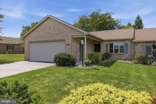 312 Woodvale Dr, CHAMBERSBURG, PA, 17201-4535 | Card Image