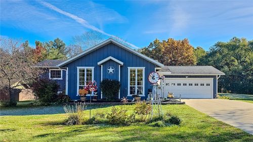 619 Rose St, Black River Falls, WI, 54615-9295 | Card Image