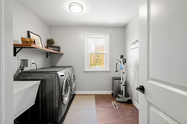 204 Elmhurst Cir, House other with 4 bedrooms, 4 bathrooms and 2 parking in Cranberry Township PA | Image 23