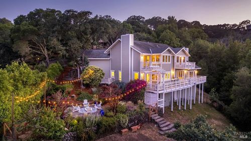 16 Guisela Court, Novato, CA, 94945 | Card Image