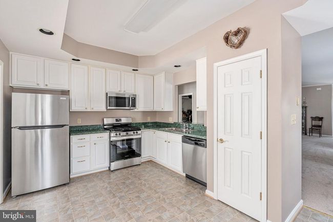 11408 Macon Dr, Townhouse with 2 bedrooms, 2 bathrooms and null parking in FREDERICKSBURG VA | Image 4