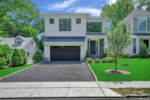 65 Myrtle Blvd, Larchmont, NY, 10538-2319 | Card Image