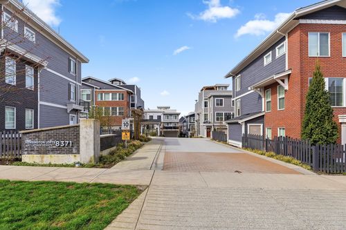 55-8371 202b Street, Langley, BC, V2Y4K6 | Card Image
