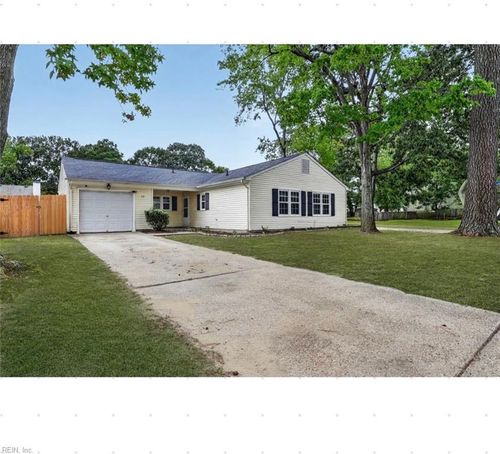 20 Sanlun Lakes Dr, Hampton, VA, 23666-5568 | Card Image