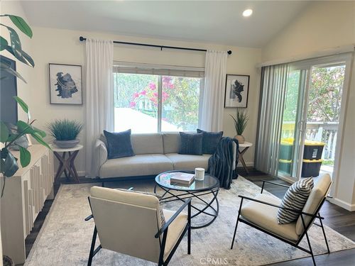 302 Lemon Grv, Irvine, CA, 92618-4501 | Card Image