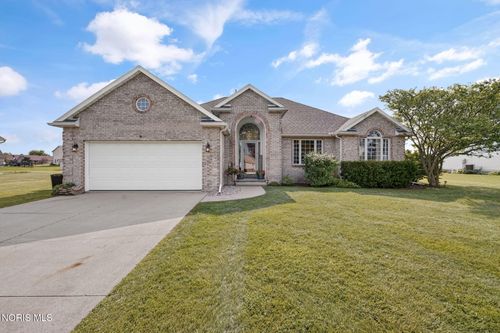 403 Castle Cv, Genoa, OH, 43430-9600 | Card Image