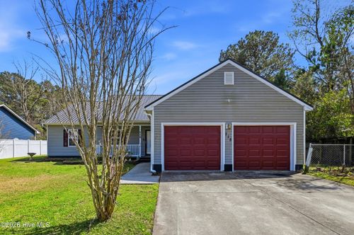 715 Stonewall Ave, Jacksonville, NC, 28540-8837 | Card Image