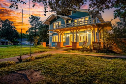 501 E Cobb St, Groesbeck, TX, 76642-1513 | Card Image