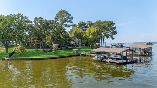 152 Enchanted Dr, Enchanted Oaks, TX, 75156-8300 | Card Image